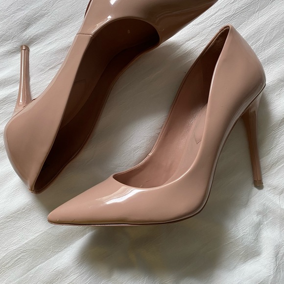 ALDO nude pointed toe Heels - Picture 2 of 13